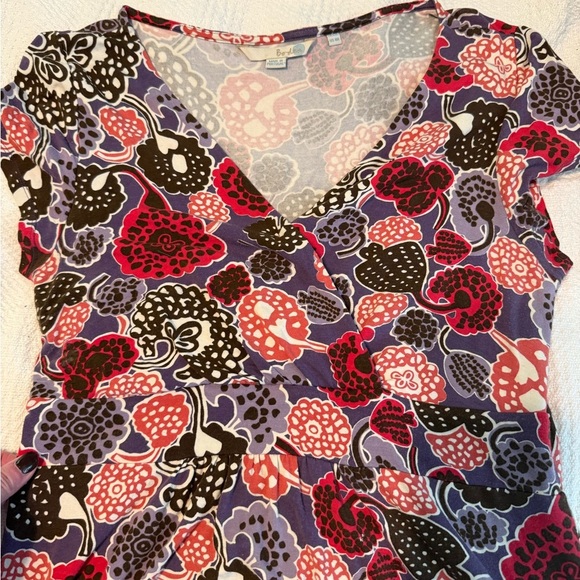 Boden Stretchy Floral V-Neck Dress - Picture 10 of 12